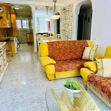 Playa Del Cura - Spacious Beachside Appartement *