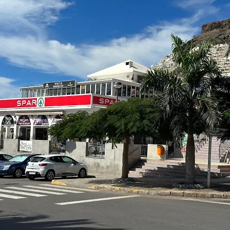 Apartment Playa Del Cura - Spacious Beachside
