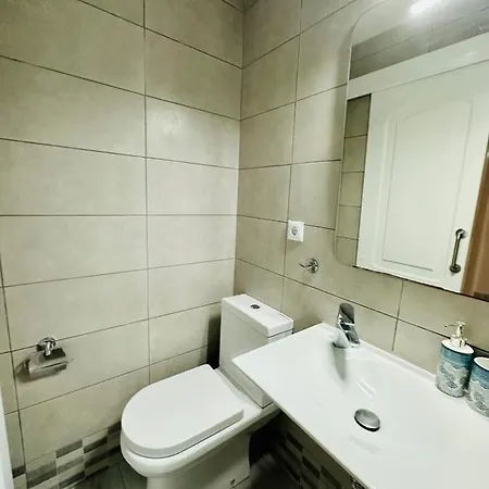 Playa Del Cura - Spacious Beachside