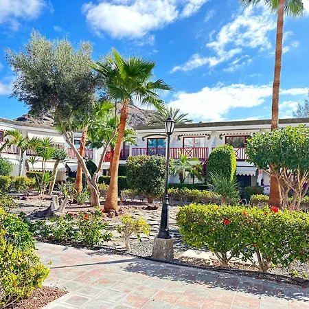 Playa Del Cura - Spacious Beachside *